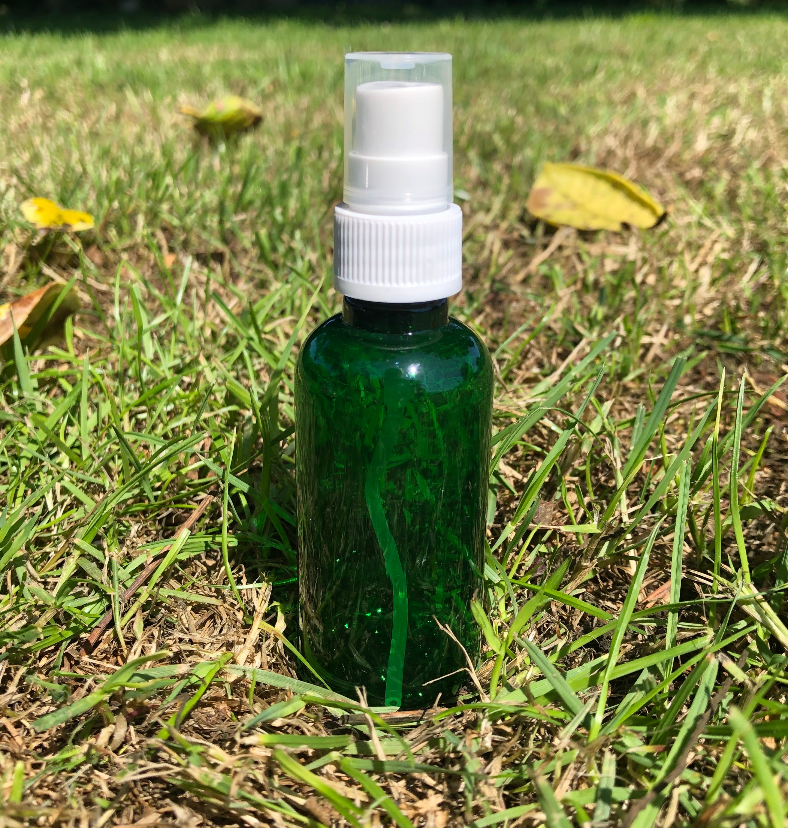 100 ml Green Plastic (PETG) Bottles with spray