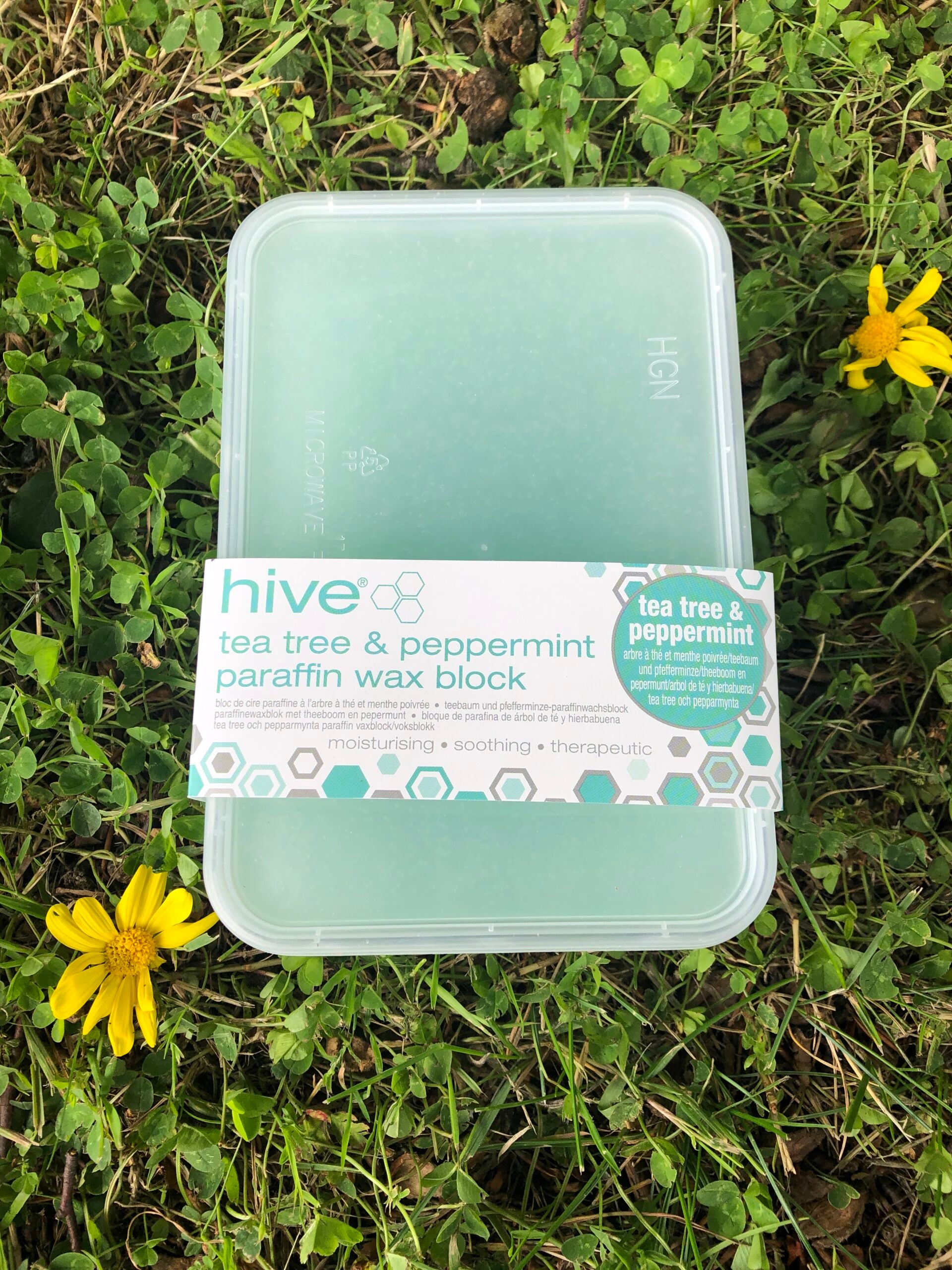 Hive Tea Tree & Peppermint Paraffin Wax Block