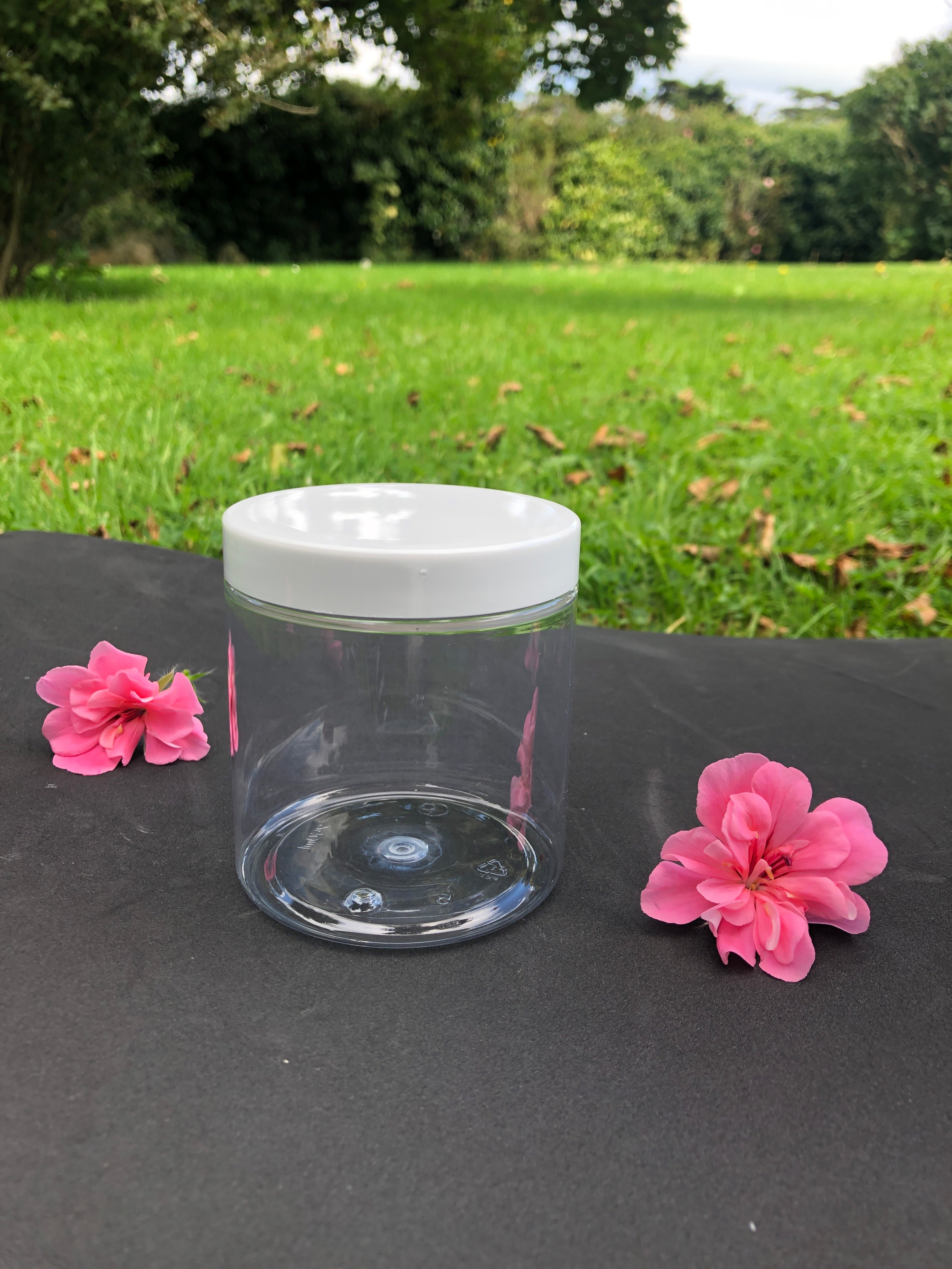 250ml Clear plastic jar (70mm neck)