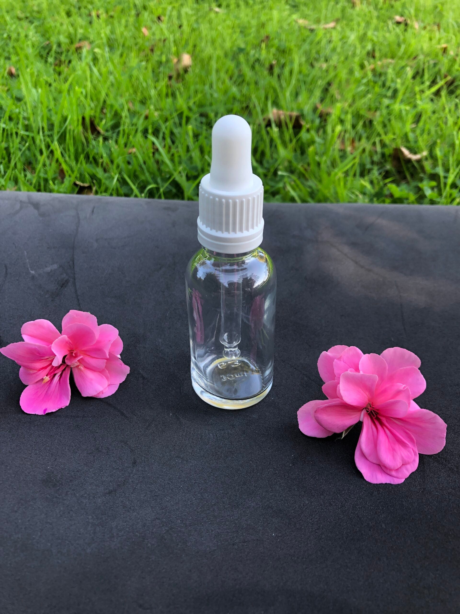 30 ml Clear Glass bottle (Narrow neck)